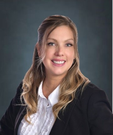 Holly Reichard